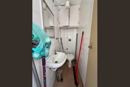 Apartamento à venda com 83m², 3 quartos e 2 vagasBanheiro de serviço 