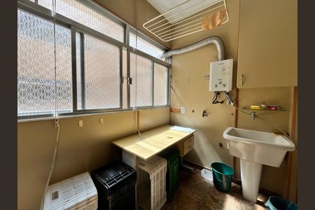 Apartamento à venda com 83m², 3 quartos e 2 vagasÁrea de Serviço