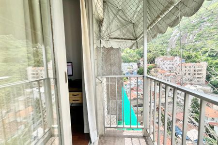 Apartamento à venda com 83m², 3 quartos e 2 vagasVaranda sala 