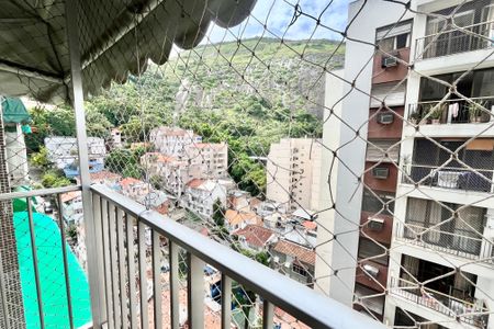 Apartamento à venda com 83m², 3 quartos e 2 vagasVaranda sala 