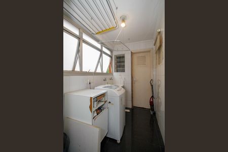 Apartamento à venda com 130m², 3 quartos e 1 vagaÁrea de Serviço