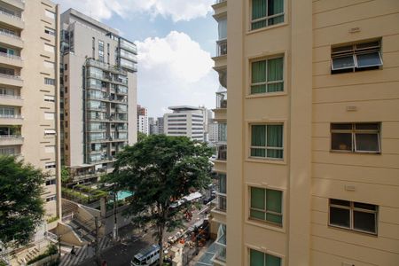 Vista da Suíte 1 de apartamento à venda com 3 quartos, 130m² em Jardim Paulista, São Paulo