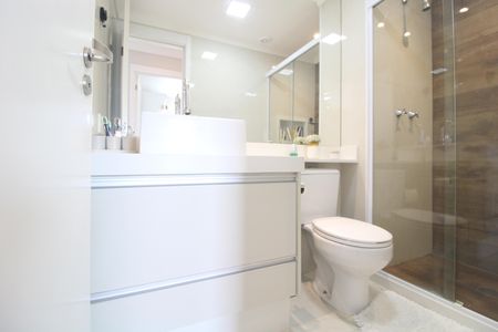 Banheiro de apartamento para alugar com 2 quartos, 63m² em Campininha, São Paulo