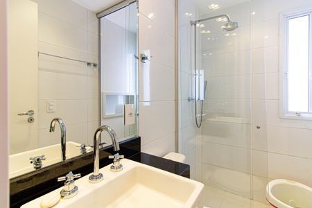 Apartamento à venda com 119m², 3 quartos e 3 vagasBanheiro da Suíte 2