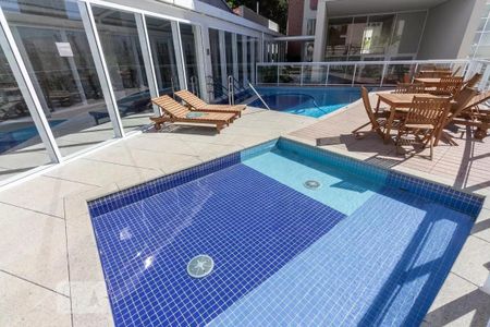 Apartamento à venda com 119m², 3 quartos e 3 vagasPiscina
