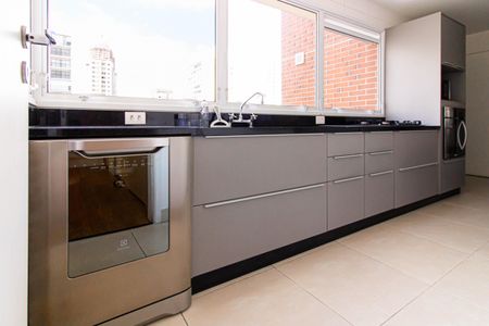 Apartamento à venda com 119m², 3 quartos e 3 vagasCozinha