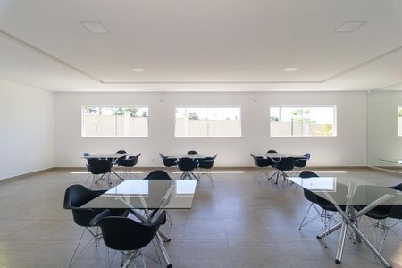 Apartamento para alugar com 49m², 2 quartos e 1 vaga Apartamento para alugar com 49m², 2 quartos e 1 vagaÁrea comum - Salão de festas