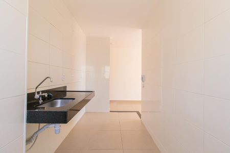 Apartamento para alugar com 49m², 2 quartos e 1 vaga Apartamento para alugar com 49m², 2 quartos e 1 vagaCozinha e Área de Serviço