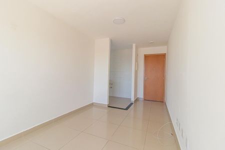 Sala de apartamento para alugar com 2 quartos, 49m² em Uberaba, Curitiba