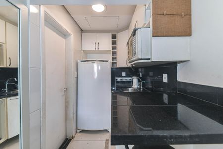 Cozinha de kitnet/studio para alugar com 1 quarto, 14m² em Brooklin, São Paulo