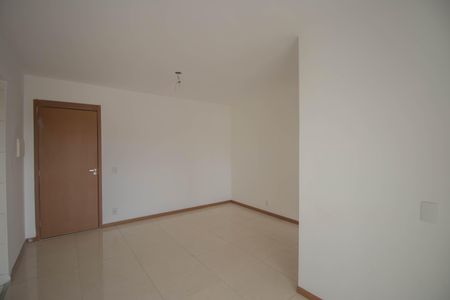 Sala de apartamento para alugar com 3 quartos, 80m² em Mutondo, São Gonçalo