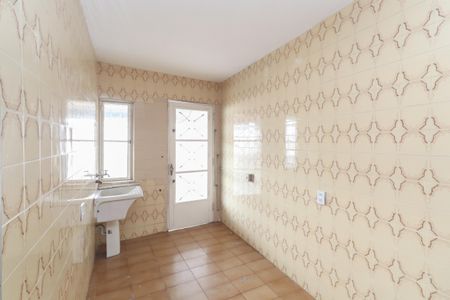 Casa à venda com 200m², 4 quartos e 1 vagaÁrea de Serviço