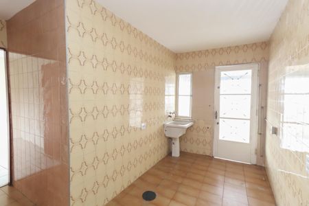 Casa à venda com 200m², 4 quartos e 1 vagaÁrea de Serviço