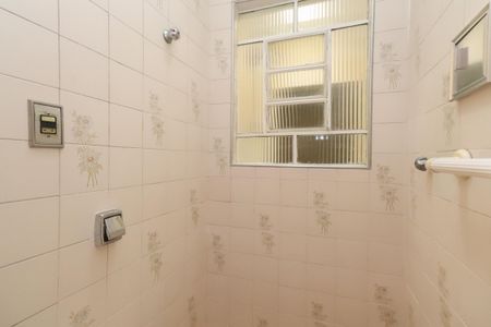 Casa à venda com 200m², 4 quartos e 1 vagaLavabo