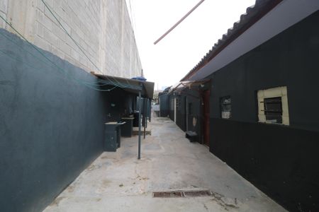 Casa para alugar com 25m², 1 quarto e sem vagaQuintal