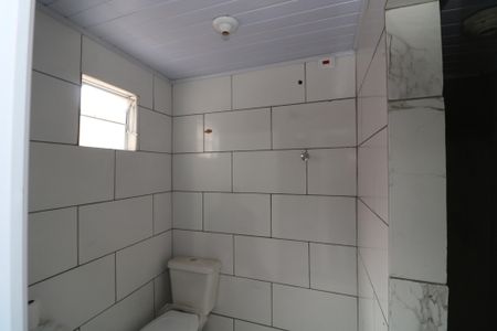 Banheiro de casa para alugar com 1 quarto, 25m² em Vila Bela, São Paulo