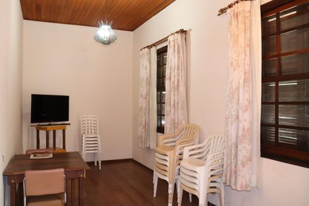 Casa de condomínio à venda com 56m², 2 quartos e sem vagaSala