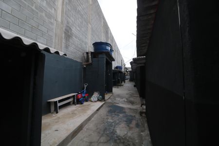 Casa para alugar com 25m², 1 quarto e sem vagaQuintal