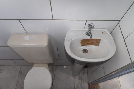 Banheiro de casa para alugar com 1 quarto, 25m² em Vila Bela, São Paulo