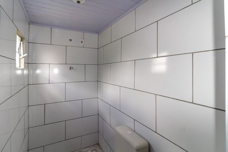 Banheiro de casa para alugar com 1 quarto, 25m² em Vila Bela, São Paulo