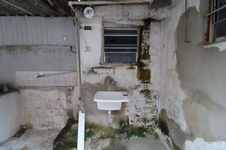 Casa para alugar com 25m², 1 quarto e sem vagaÁrea de Serviço