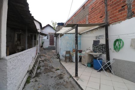 Casa para alugar com 25m², 1 quarto e sem vagaQuintal