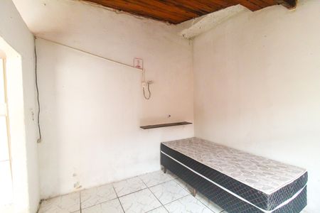 Casa para alugar com 25m², 1 quarto e sem vagaQuarto 