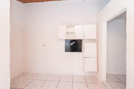 Sala/Cozinha de casa para alugar com 1 quarto, 25m² em Vila Taquari, São Paulo