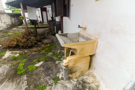 Casa para alugar com 25m², 1 quarto e sem vagaQuintal e Área de Serviço