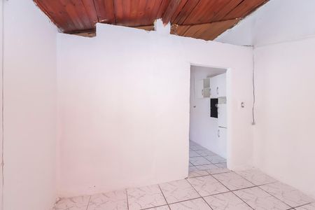 Quarto de casa para alugar com 1 quarto, 25m² em Vila Taquari, São Paulo