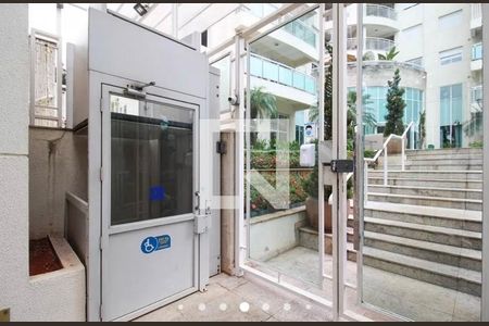 Apartamento à venda com 58m², 1 quarto e 1 vagaÁrea externa