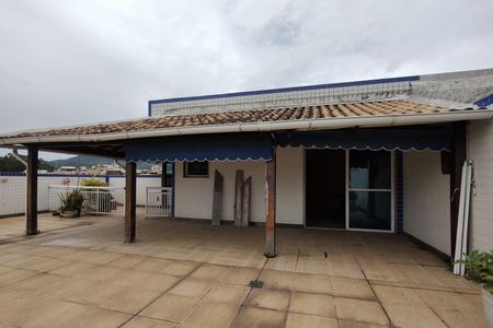 Apartamento à venda com 241m², 4 quartos e 2 vagas Apartamento à venda com 241m², 4 quartos e 2 vagasCobertura