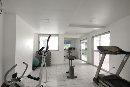 Apartamento à venda com 241m², 4 quartos e 2 vagas Apartamento à venda com 241m², 4 quartos e 2 vagasÁrea comum - Academia