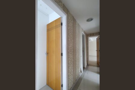 Apartamento à venda com 241m², 4 quartos e 2 vagasBanheiro Corredor