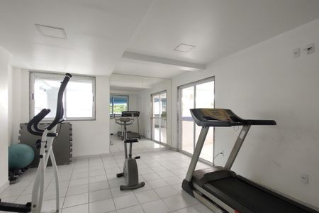 Apartamento à venda com 241m², 4 quartos e 2 vagas Apartamento à venda com 241m², 4 quartos e 2 vagasÁrea comum - Academia