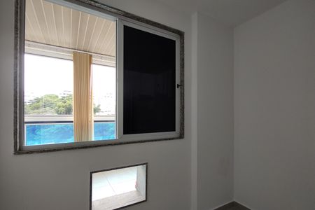 Apartamento à venda com 241m², 4 quartos e 2 vagas Apartamento à venda com 241m², 4 quartos e 2 vagasQuarto 1 - Armários