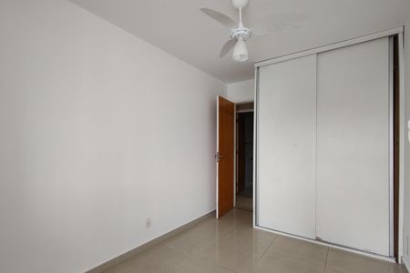 Apartamento à venda com 241m², 4 quartos e 2 vagas Apartamento à venda com 241m², 4 quartos e 2 vagasQuarto 1 - Armários