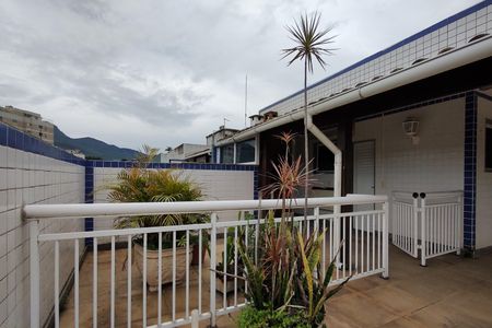 Apartamento à venda com 241m², 4 quartos e 2 vagas Apartamento à venda com 241m², 4 quartos e 2 vagasCobertura