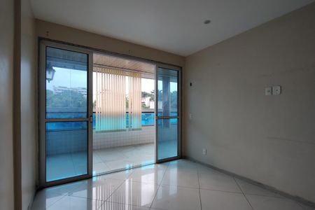 Apartamento à venda com 241m², 4 quartos e 2 vagas Apartamento à venda com 241m², 4 quartos e 2 vagasSala