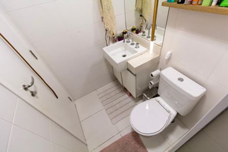 Apartamento à venda com 65m², 2 quartos e 1 vagaBanheiro 2