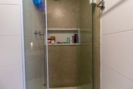 Apartamento à venda com 65m², 2 quartos e 1 vagaBanheiro 2