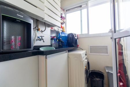 Apartamento à venda com 65m², 2 quartos e 1 vagaÁrea de Serviço