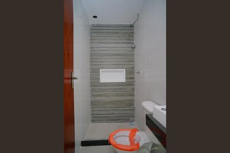 Casa de condomínio para alugar com 92m², 2 quartos e 1 vaga Casa de condomínio para alugar com 92m², 2 quartos e 1 vagaBanheiro do Quarto 1