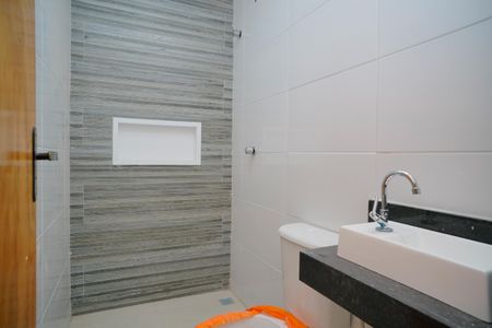 Casa de condomínio para alugar com 92m², 2 quartos e 1 vaga Casa de condomínio para alugar com 92m², 2 quartos e 1 vagaBanheiro do Quarto 1