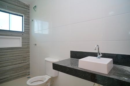 Casa de condomínio para alugar com 92m², 2 quartos e 1 vaga Casa de condomínio para alugar com 92m², 2 quartos e 1 vagaBanheiro do Quarto 2