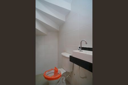 Lavabo de casa de condomínio para alugar com 2 quartos, 92m² em Itaipuaçu, Maricá