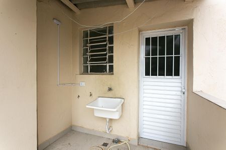 Casa para alugar com 50m², 1 quarto e sem vagaÁrea de Serviço