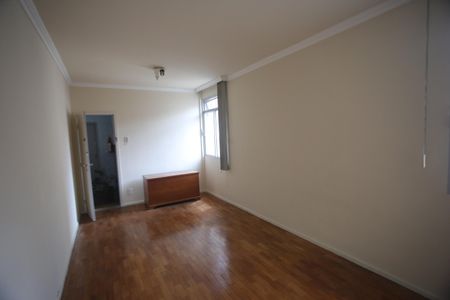 Apartamento para alugar com 110m², 3 quartos e 1 vagaSala