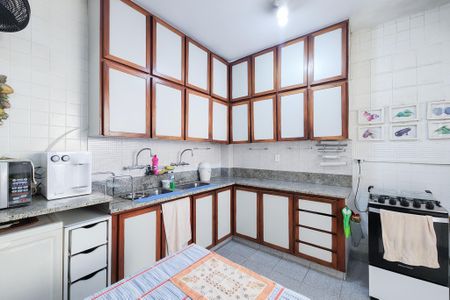 Apartamento à venda com 206m², 3 quartos e 1 vagaCozinha 