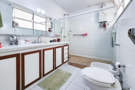 Apartamento à venda com 206m², 3 quartos e 1 vagaBanheiro 1